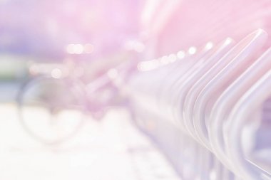 Norveç Bisiklet Park Bahçe ışık sızıntısı arka plan ile