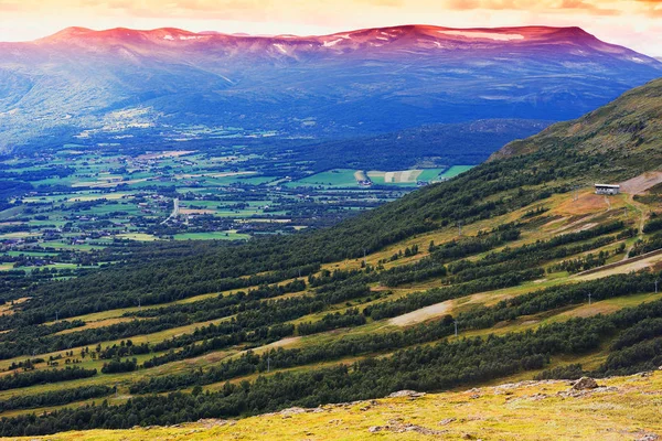 Oppdal mountain valley krajobraz tła — Zdjęcie stockowe
