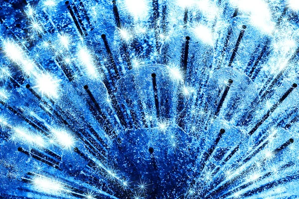 Diagonal blue fresh water city fountain with sparkles — Stock Photo, Image