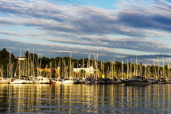 Oslo yat kulübü günbatımı manzara arka plan