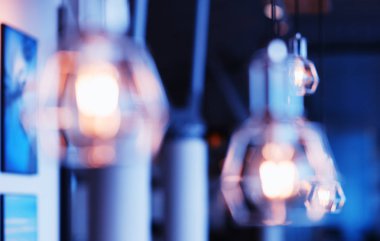 Yatay soğuk kafe lamba bokeh arka plan