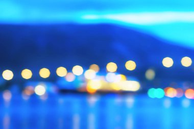 Norveç gece gemi ışıklar bokeh arka plan ile