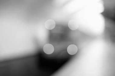 Siyah ve beyaz Moskova metro tren ışık sızıntısı zemin ile