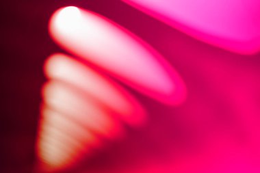 Çapraz pembe ofis lambaları bokeh arka plan