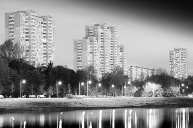 Altufievo bölge Moskova gece yansımaları arka planda