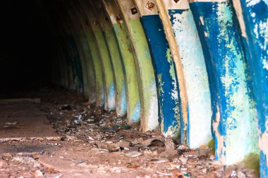 Çapraz cyberpunk askeri kasa bokeh arka plan