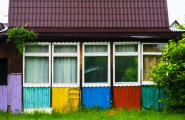 Dikey yağmur counrtyside kabin arka plan