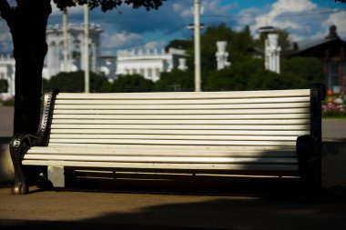 Şehir park arka planda yatay tezgah