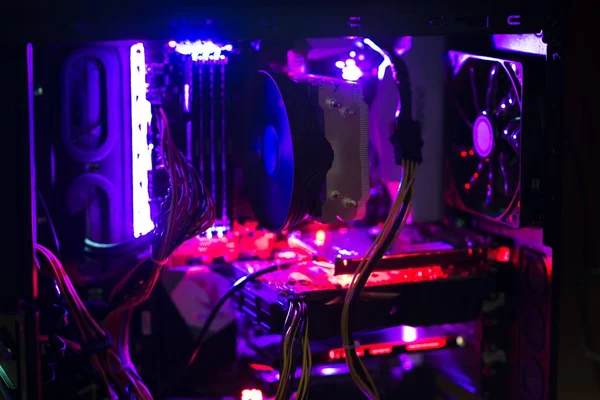 İç yüksek performanslı iş istasyonu bokeh zemin