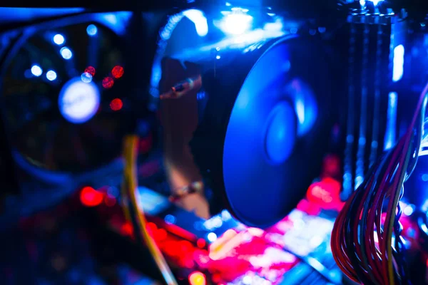 İç yüksek performanslı iş istasyonu bokeh zemin