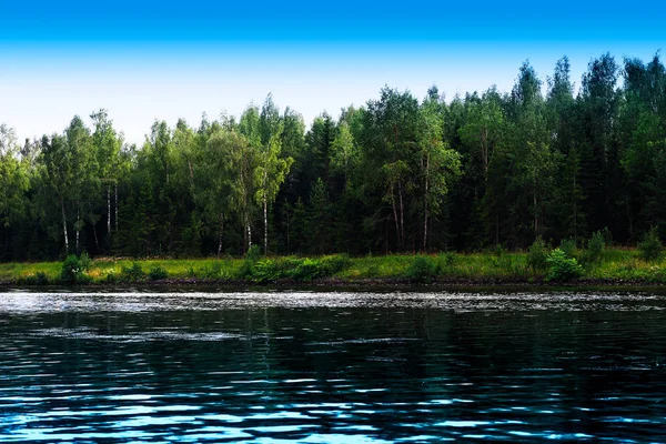 Klasik Rus nehir banka manzara arka plan