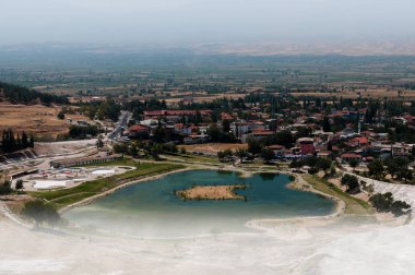 Sis arka fon içinde yatay Türkiye Pamukkale
