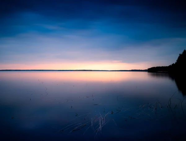 Ηλιοβασίλεμα στη βόρεια λίμνη — Φωτογραφία Αρχείου