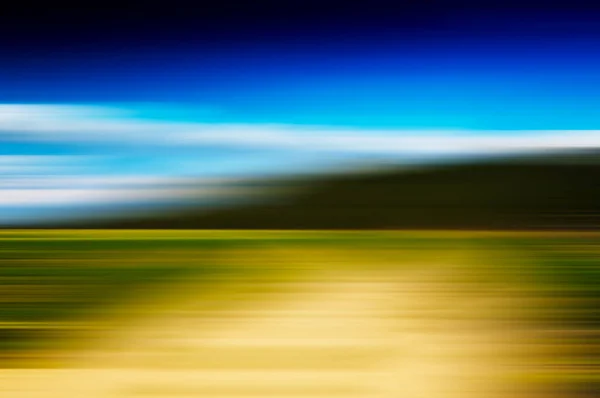 Horizontal vívida movimento abstrato borrão paisagem floresta pano de fundo — Fotografia de Stock