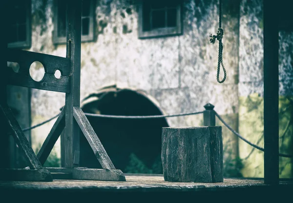 Yatay boş boş Ortaçağ iskele darağacı tasarım öğesi 