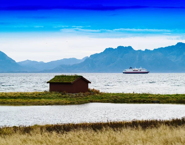 水平の鮮やかなノルウェー家出荷風景の背景の背景 — ストック写真