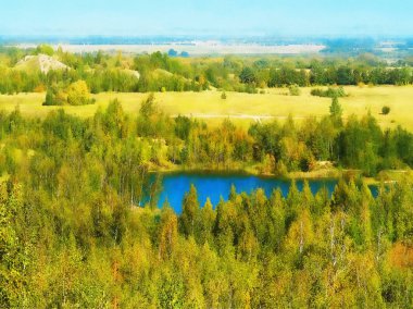 Yeşil orman resimleriyle çevrili dramatik mavi göl