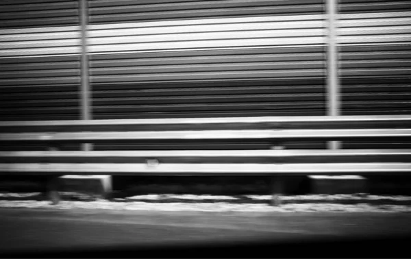 水平黒と白のハイウェイフェンダーの背景 — ストック写真