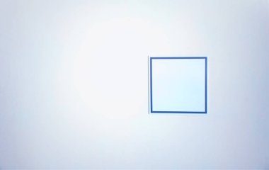 Sağ hizalanmış, mavi kenarlık dokusu arka planına sahip boş kare pankart