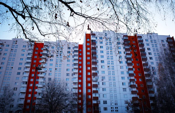 Immobilier d'occasion en automne Moscou arrière-plan — Photo