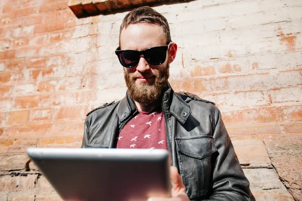 Hipster man with beard wearing glasses — Stock Photo, Image
