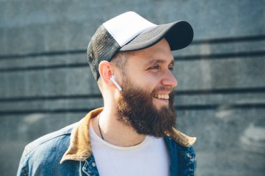 Spor kulak içi kablosuz kulaklıklar müzik adamla ve