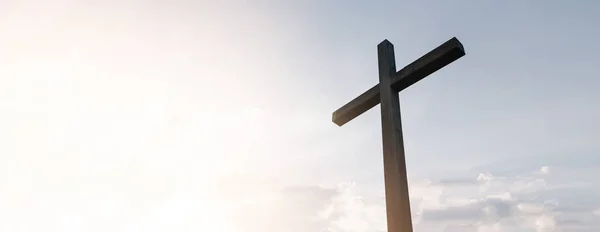 Cruz de madeira sobre o fundo do nascer do sol — Fotografia de Stock