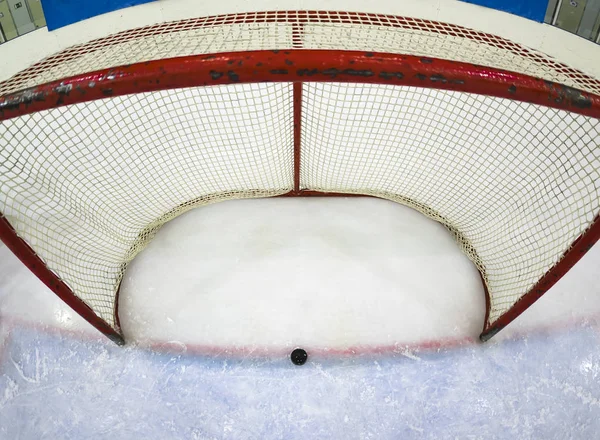 Хокей, хокейний шайба — стокове фото