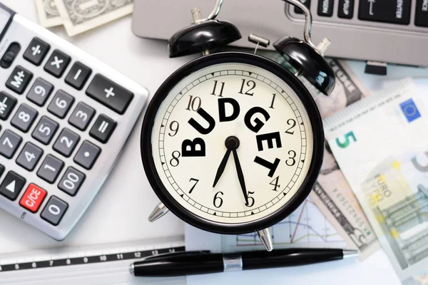 Wykonywania budżetu lub Pogoda Stary zegar koncepcji — Zdjęcie stockowe