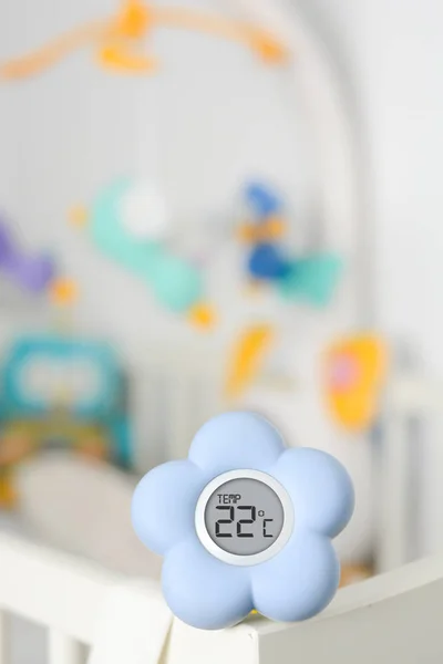 Baby room temperature monitor — Stock Photo, Image