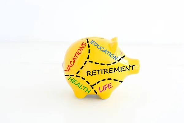 Retirement plan or savings concept with yellow piggy bank — Stock Photo, Image