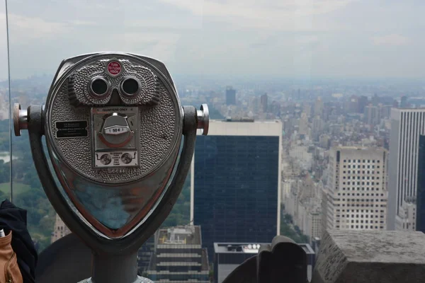 Ciudad de Nueva York horizonte con clima nublado —  Fotos de Stock