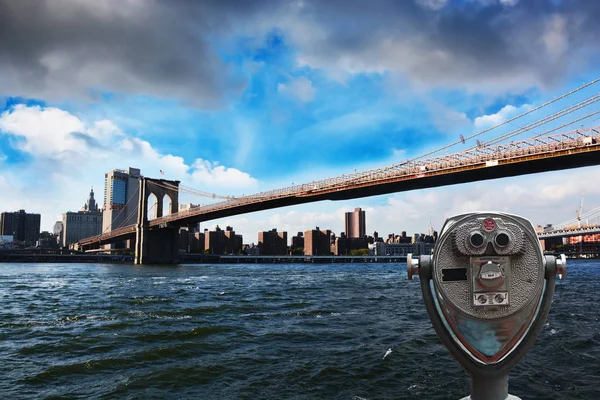 Taras widokowy z widokiem Brooklyn Bridge Nowego Jorku Manhattan — Zdjęcie stockowe