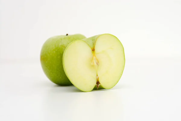 Half apple suggesting a healthy diet to lose weight — Stock Photo, Image