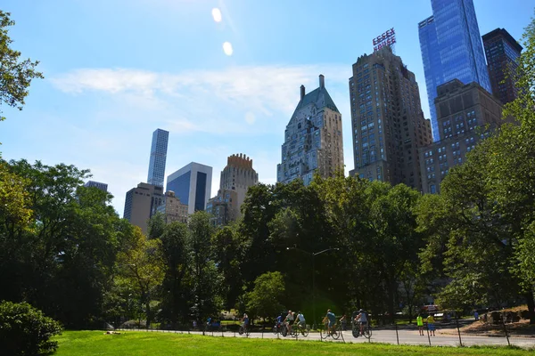 Hochhäuser rund um den Central Park — Stockfoto