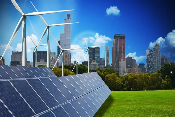 Nowoczesne zielone miasto zasilane tylko koncepcja źródeł energii odnawialnej Zdjęcie Stockowe