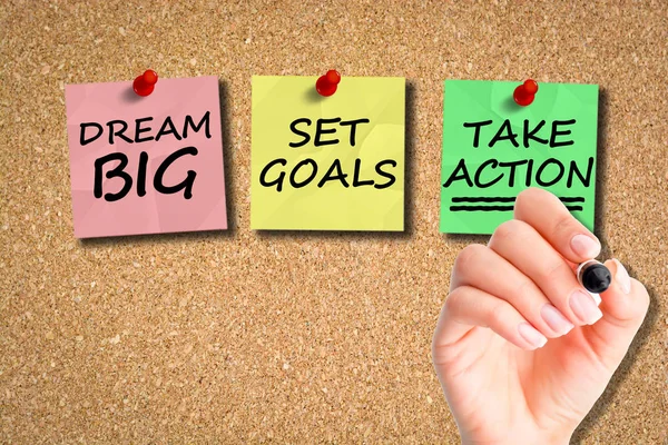 Dream big, set goals, take action, success recipe on cork billboard — Stock Photo, Image