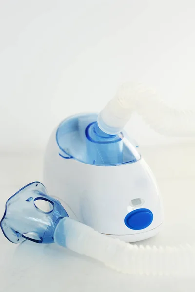 Medical Ultrasonic Inhaler Equipment Medical Inhalation Treatment Isolated White Background — Stock Photo, Image