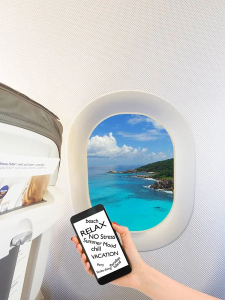 Out Office Konzept Fliegen Über Eine Exotische Insel — Stockfoto
