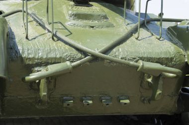 Sovyet T-34 tankının ön zırhı.