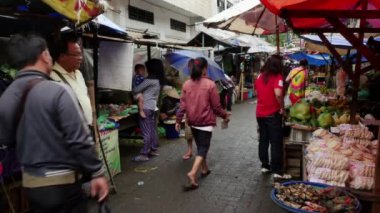 Jakarta, Endonezya Gıda piyasada yağmur.