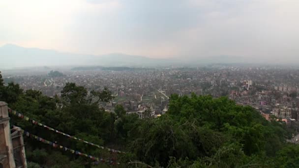 Vista de cima. sobre Kathmandu no Nepal .Zoom em . — Vídeo de Stock