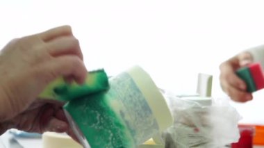 El bir seramik kupa desen yapma usta.