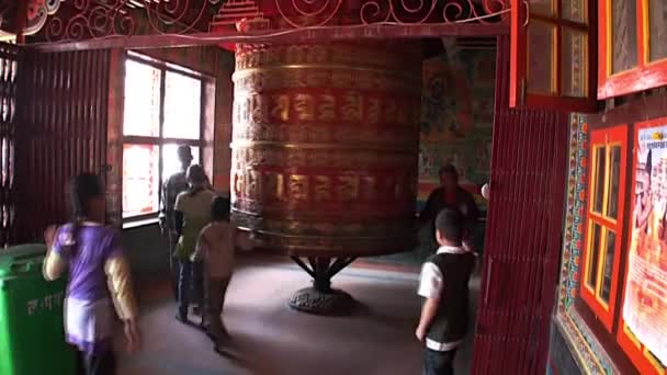 在尼泊尔加德满都的风俗和传统. — 图库视频影像