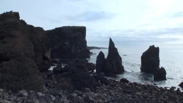 Landskap av naturen på Gardasjöns norra ishavet. — Stockvideo