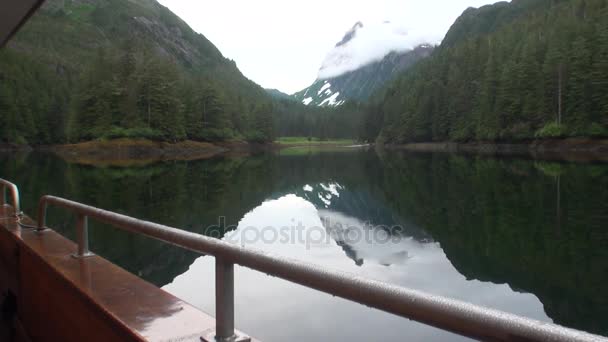 View from the boat for mountains on background of calm water in Pacific Ocean. — Stock Video