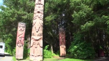 Totem ayağı Sitka olarak.