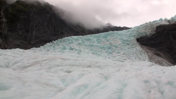 Hó hegyi panorámával, Új-Zéland. — Stock videók