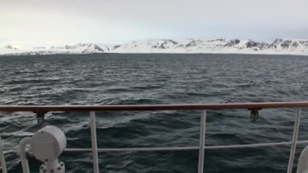 Yacht deck on background of water of Arctic Ocean in Svalbard. — Stock Video