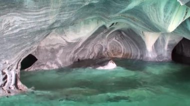 Genel Carrera dağ Patagonya Arjantin Lago Buenos Aires içinde mağara.